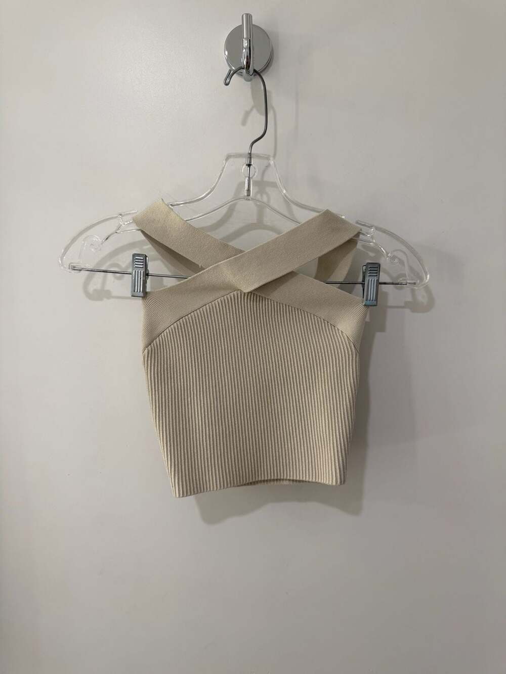 Babaton Sculpt Knit Criss-Cross Cropped Tank Top